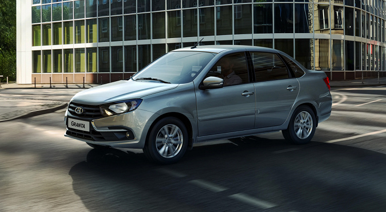 Крупнейший отзыв Lada Granta за год: 33,4 тыс. машин направят на проверку узла крепления